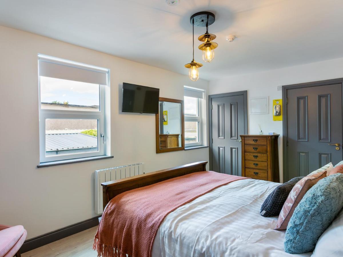 Macs Townhouse Dungarvan Dungarvan  Exterior foto
